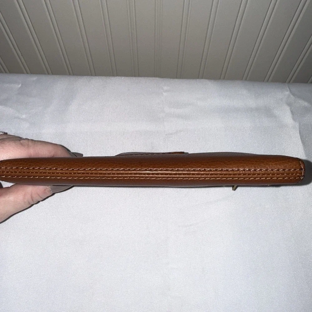NWT FOSSIL Madison Clutch Brown Pebbled Leather Bi-fold Wallet Card Holder